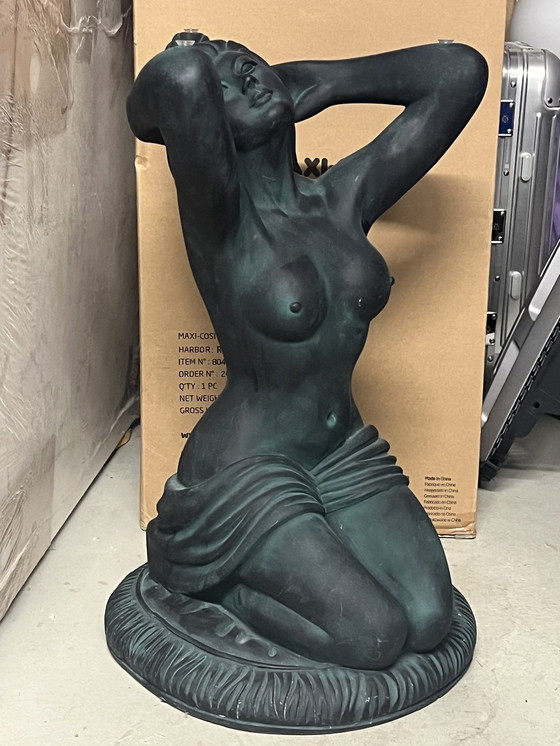 Image 1 of Bijzettafel naakte vrouw in stile art deco 