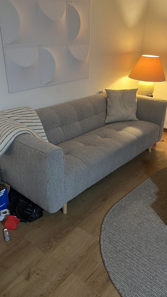 Image 1 of Sofá moderno de 3 plazas