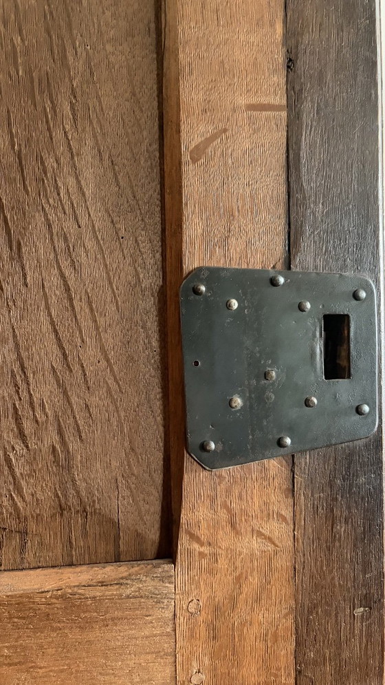 Antiker Eichenschrank im Stil der Neorenaissance – Sideboard, Wood (photo 5 of 6)