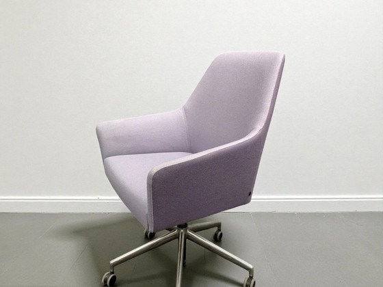 Image 1 of Arco Sketch Konferenzstuhl – Hellviolett – In sehr gutem Zustand