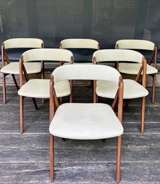 6 Originele Deense Vintage Stoelen van Thomas Harlev (Nr 205, Farstrup Mobelfabrik) – eetkamerstoelen, Wood