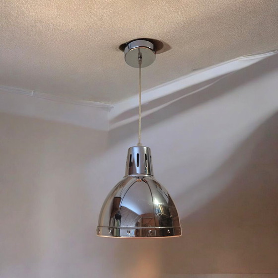 Image 1 of Lampada a sospensione industriale vintage - Metallo cromato lucido