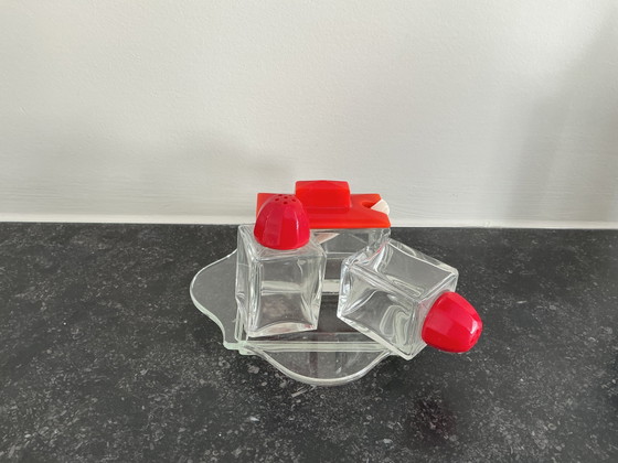 Art Déco Saliera e Pepiera, Mostardiera Vetro Bachelite Rossa – Servizi da tavola, Glass, Plastic (photo 2 of 5)