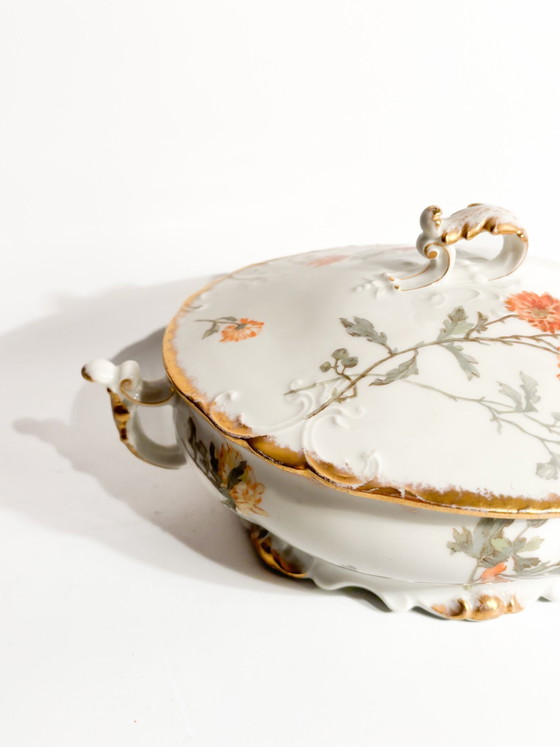 Pair of 1960s Hand-painted Limoges Porcelain Soup Tureens – Table accessories (photo 3 of 16)