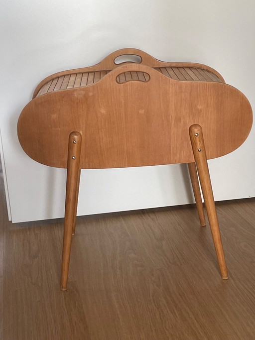 Naaidoos mid-century Deens design, tambour roll-top, 2 bakjes, houten poten