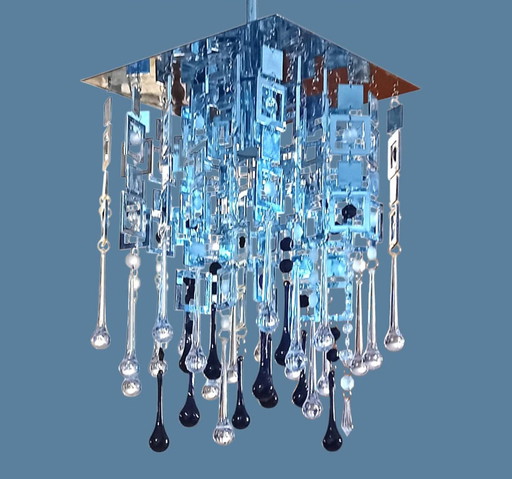 Lampadario moderno.Italia