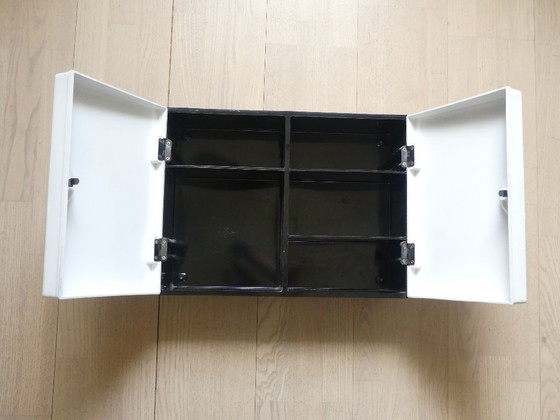 Image 1 of Meuble de salle de bain Press Plastic Milano années 1970 UK3aEb