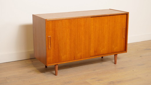 Vintage sideboard with sliding doors | Teak | 120 cm