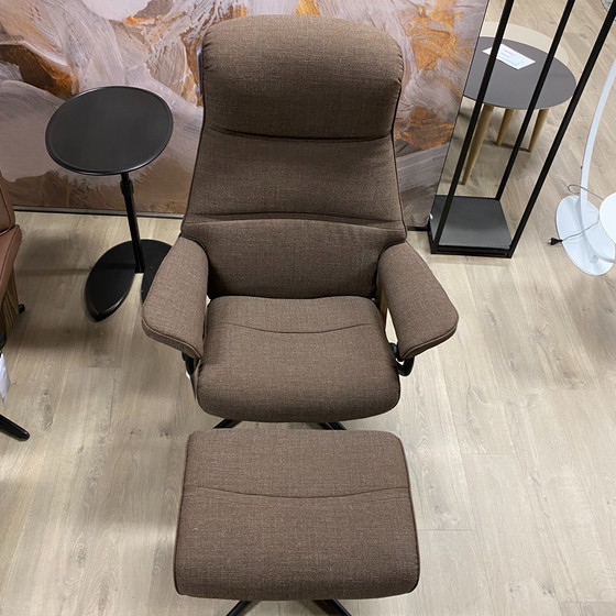 Image 1 of Stressless Philip recliner with ottoman