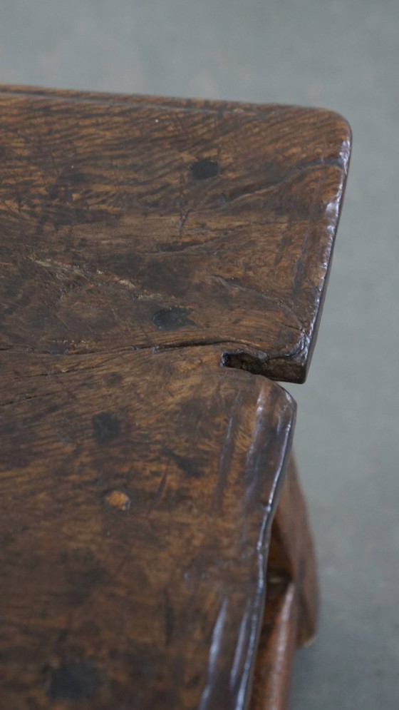 Image 1 of Antigua mesa auxiliar española del siglo XVI