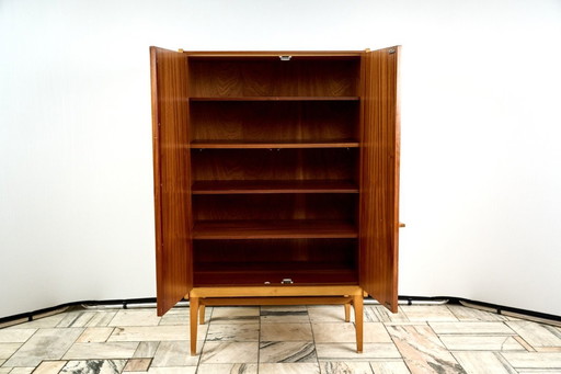 Armoire Vintage par František Mezulánik pour Up Závody, 1970, Tchécoslovaquie