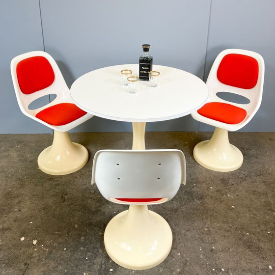 Image 1 of Juego de 3 sillas y mesa tulipán, plástico, años 70