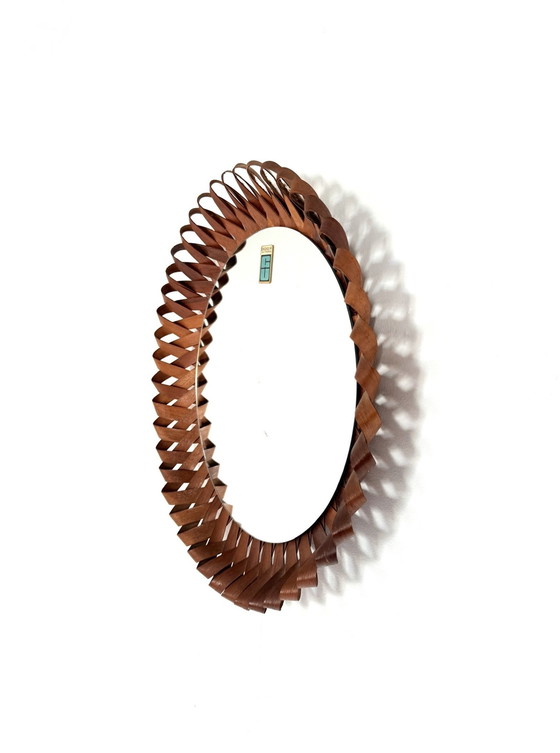 Image 1 of Vintage gevlochten teakhouten wandspiegel ‘60