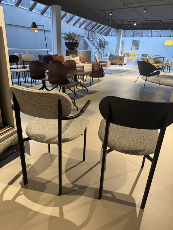 Image 1 of 6 sedie da pranzo Studio Henk Oblique