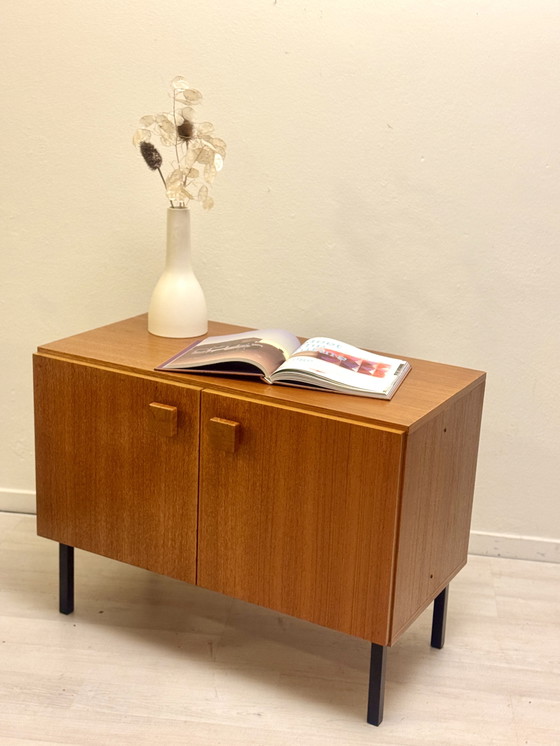 Image 1 of Buffet vintage en teck des années 1960/70