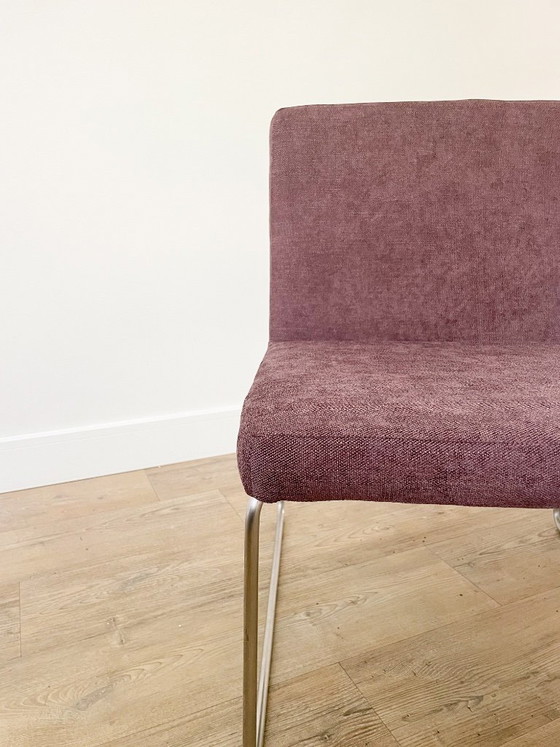 Image 1 of Fauteuil retapissé | violet aubergine | coussin inclus