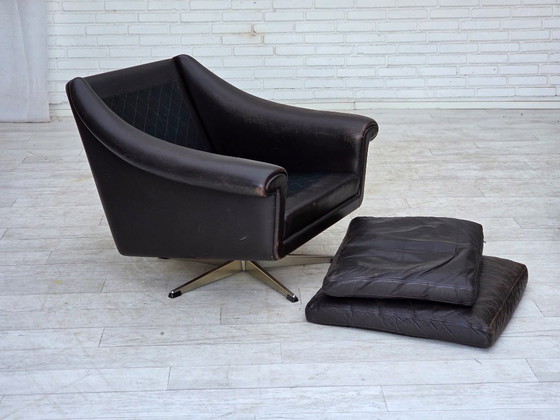 Image 1 of Deense draaibare fauteuil uit de jaren 60 van Aage Christensen, meubelleder.