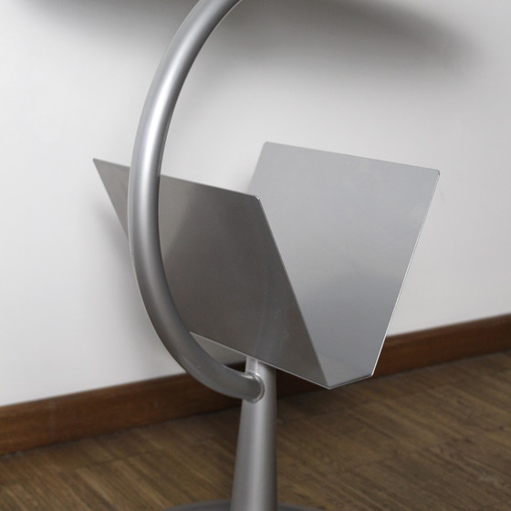 Image 1 of Design bijzettafel met lectuurbak – Minimalistisch/Jaren '90