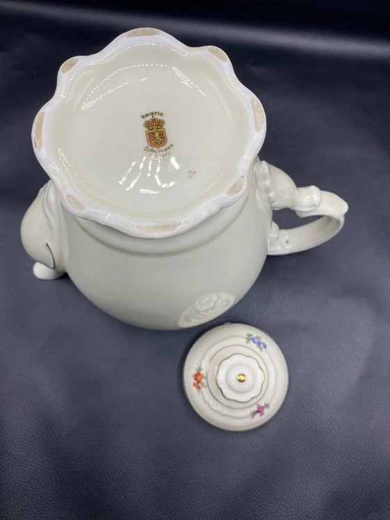 Schumann Bavaria porcelain coffee pot, polychrome floral and gilt decoration, Rococo style, circa (photo 4 of 5)