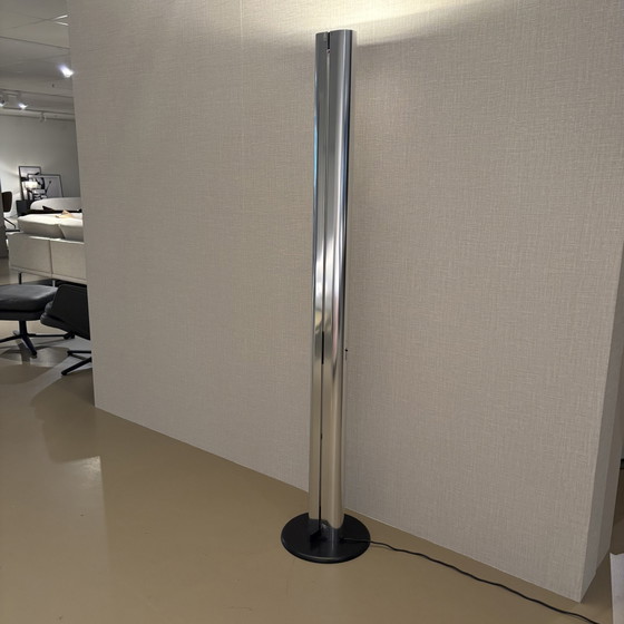 Artemide Megaron Vloerlamp – Floor lights, Aluminium (photo 4 of 7)