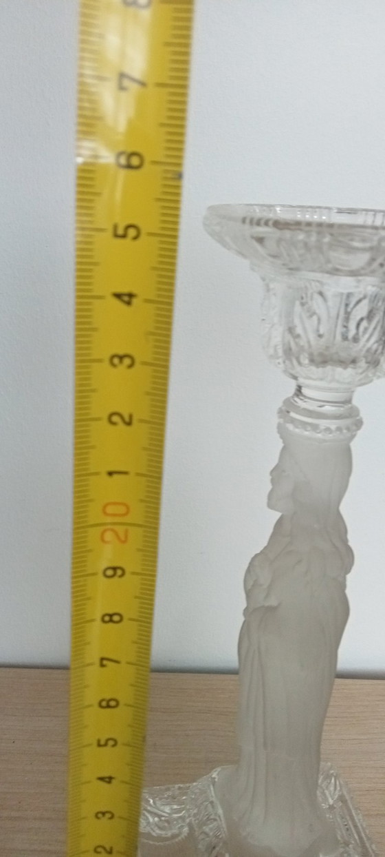 Image 1 of Kerzenhalter aus gepresstem, mattiertem Glas, Schutzpatron