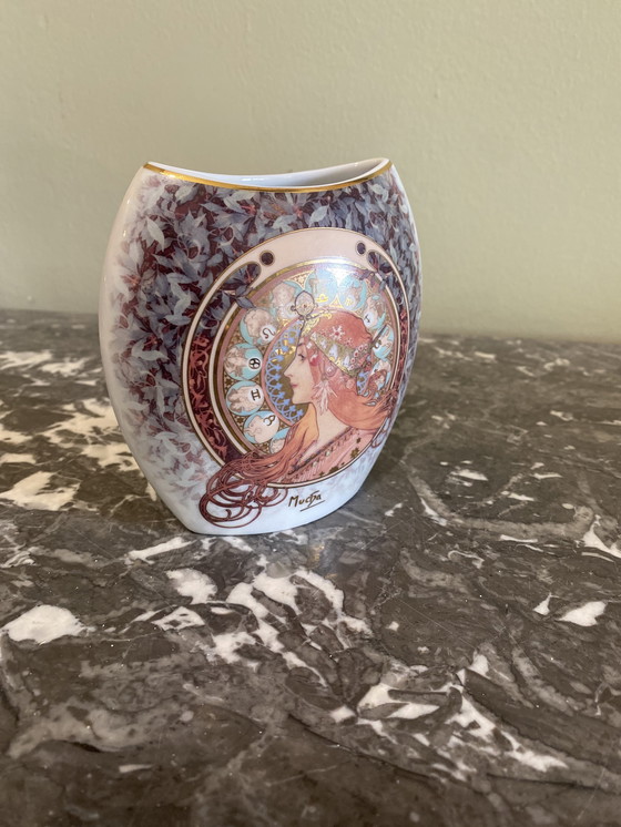 Image 1 of Vaso Mucha art nouveau