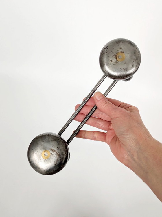 Image 1 of Paar französische Stahlgarderobenständer, industrielle Wandhaken aus den 1950er Jahren mit runden Köpfen