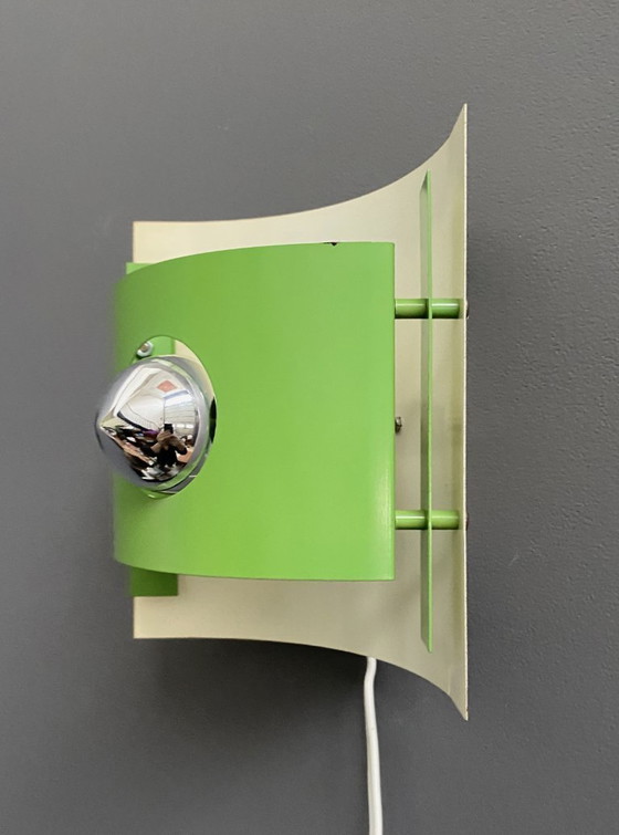 Image 1 of Applique murale Anvia Holland en métal vert, style années 1970, ère spatiale