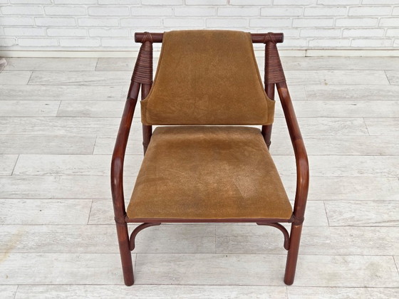 Image 1 of Ensemble de fauteuils de café danois des années 1970, en rotin et tissu nubuck.