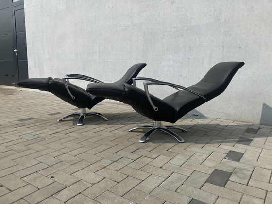 Image 1 of 2x black Jori Brainbuilder recliner Top condition!!! Medi Mono-move incl 1x elliptical pillow