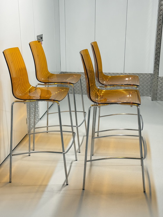 Image 1 of Juego de 4 taburetes de bar de diseño – naranja transparente – Four Square Furniture