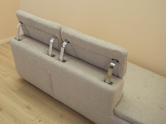 Image 1 of Beige bank, Italiaans design, jaren 80, gemaakt in Italië