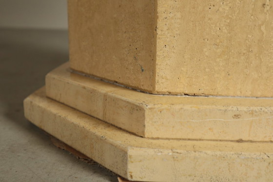 Image 1 of Tavolo da pranzo ottagonale in travertino, Italia anni '70