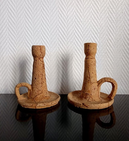 2 candelabros vintage de corcho y terracota.