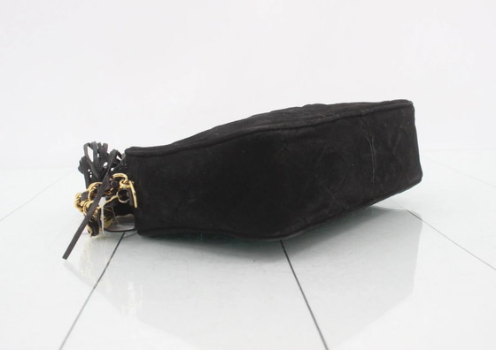 Chanel Vintage CC Quilted Shoulder Bag – Black | 20 cm – Borse a spalla, Pelle, Metallo (photo 3 of 12)