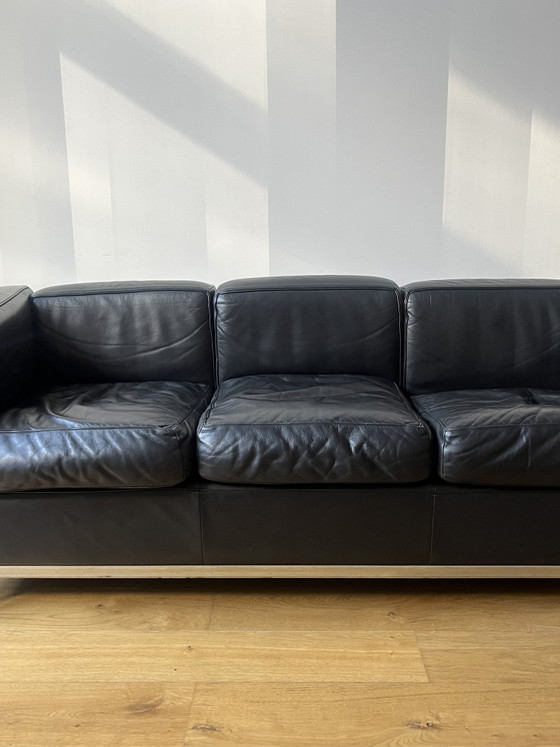 Canapé 3P LC2 Cassina – Leather, Metal (photo 3 of 6)