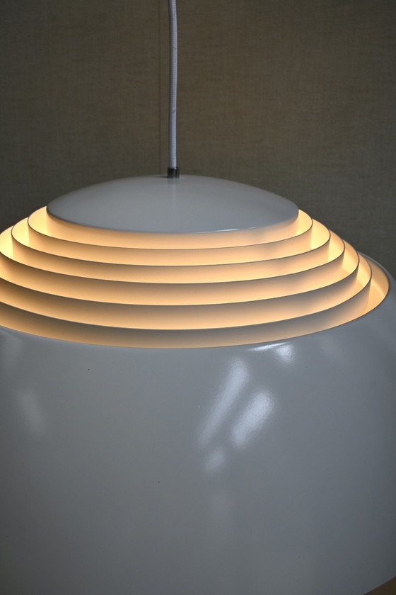 Image 1 of Lampada a sospensione vintage "Royal" Arne Jacobsen per Louis Poulsen
