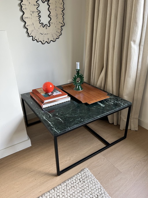 Furnified coffee table
