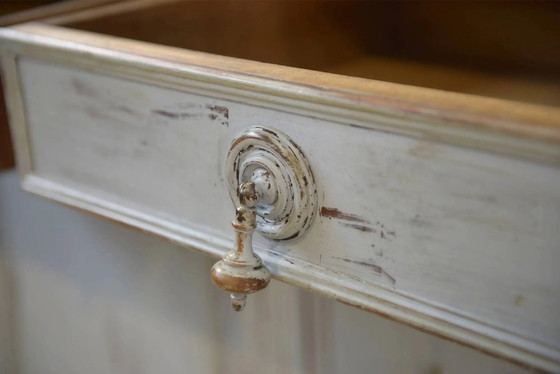 Credenza a due corpi patinata del XIX secolo. – Armadi contenitori, Vintage (photo 10 of 14)