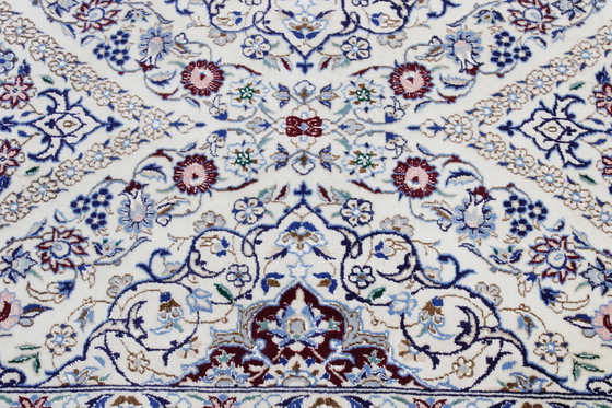 Image 1 of Original hand-knotted Persian carpet Nain 9 LA Fine with silk 450 x 90 cm Top condition