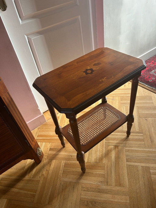 Napoleon III style flying guéridon with fine marquetry and caned shelf