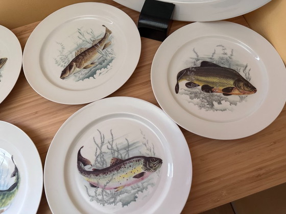 Image 1 of 7-teiliges Fischservice – 6 Teller und 1 große Platte – aus Limoges-Porzellan