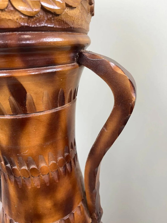 Bedeutende geschnitzte Holzvase – Pflanzkübel, Wood (photo 5 of 16)