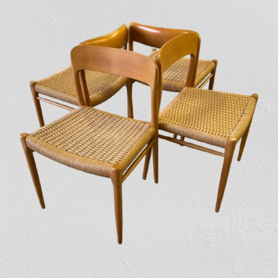 Image 1 of Satz von 8 Stühlen Niels Moller für Mollers Mobelfabrik