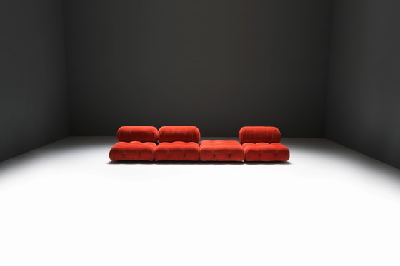 Image 1 of Mario Bellini "Camaleonda" Canapé modulaire en velours rouge - Early B&B Italia ed.