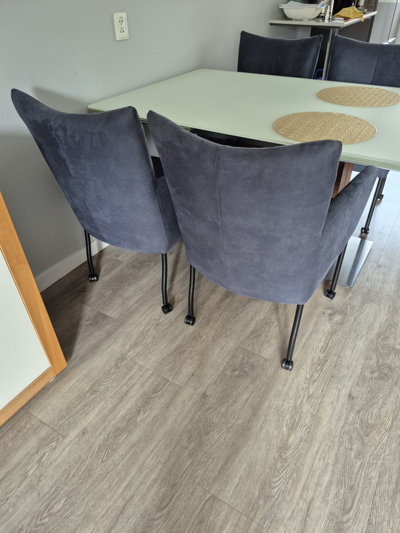 Image 1 of 4x Sessel Rosalie Microl Leder Montana Bleu mit Rollen