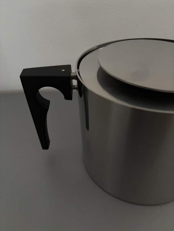 Image 1 of Stelton Theepot Cylinda Arne Jacobsen