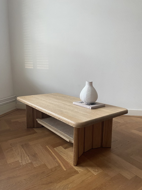 Vintage Oak Coffee Table – Wood (photo 4 of 13)