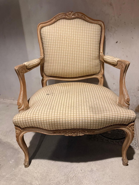 Pair of Louis XV style carved wood armchairs – to be re-upholstered – style Louis XV, Side chairs (photo 4 of 5)