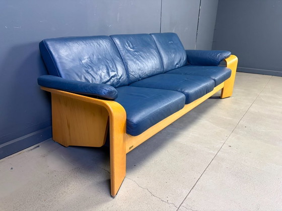 Vintage Pegasus 3 Seater Reclining Sofa by Ekornes, Norway, 1990s – Leather, Wood (photo 8 of 13)